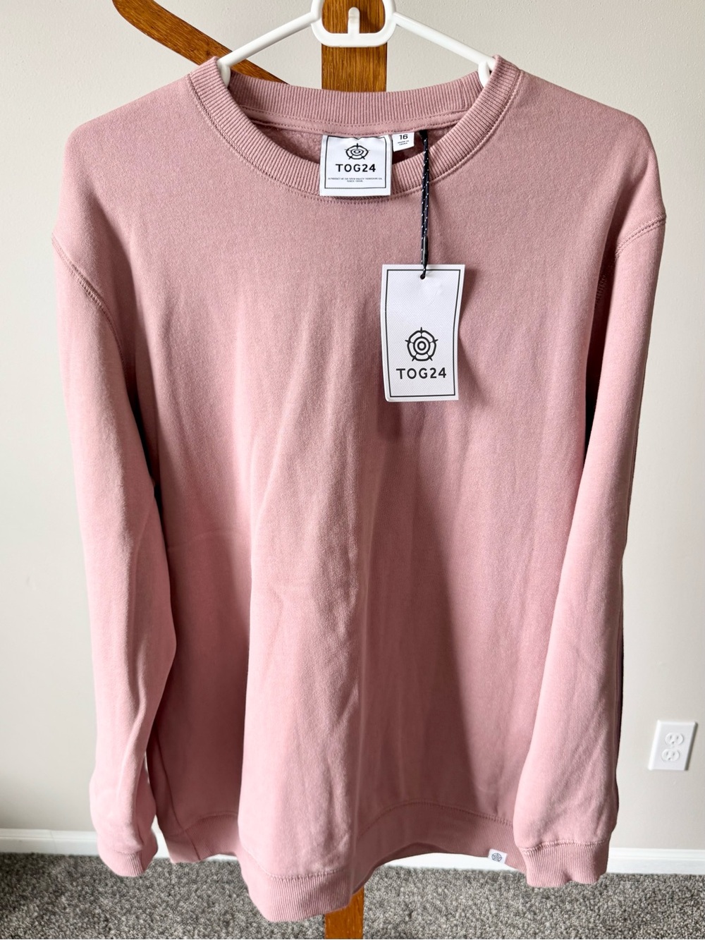 TOG24 Women’s Dusty Pink Carmen Crewneck Sweatshirt - CARM302 Size L NWT